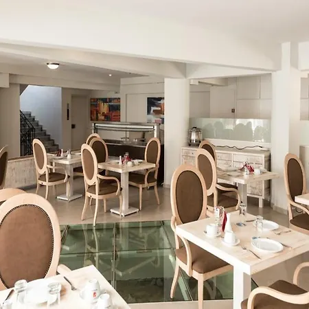 Artemis Aparthotel Limenas Chersonisou