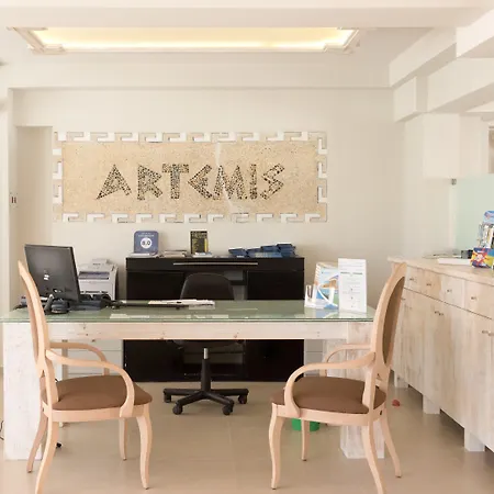 Artemis Aparthotel Limenas Chersonisou