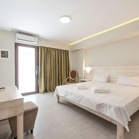 Artemis Aparthotel