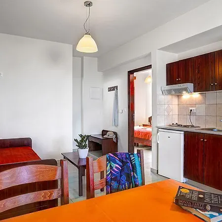 Apart-hotel Artemis Hersonissos (Crete)