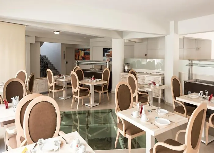 Artemis Aparthotel Hersonissos (Crete)