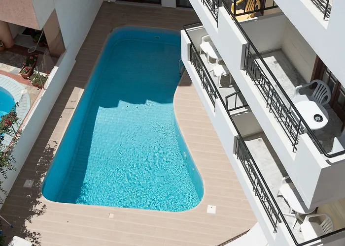 Aparthotel Artemis Hersonissos (Crete)