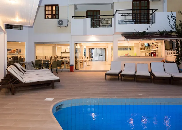 Artemis Aparthotel 4*