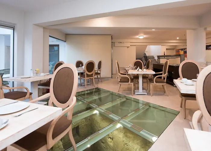 Aparthotel Artemis 4*