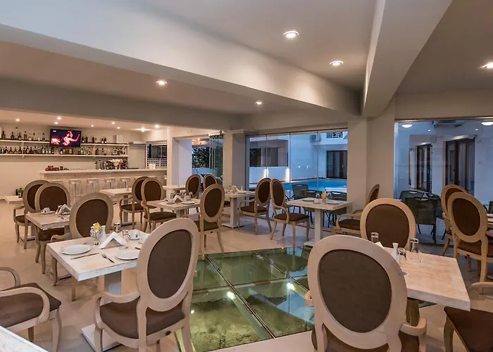 Aparthotel Artemis 4*