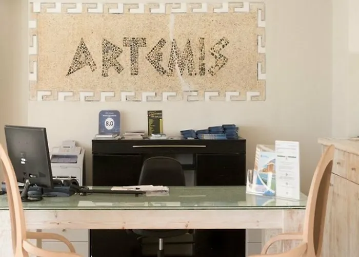 Artemis Aparthotel Hersonissos (Crete)