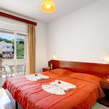 Artemis 4* Hersonissos (Crete)